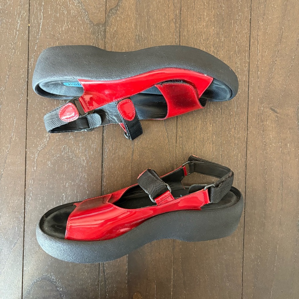 Wolky Jewel Red Patent‎ Leather Walking Platform Sandals EU 40